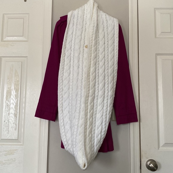 NWT Michael Kors French Chunky Cable Knit Infinity Scarf - Picture 8 of 12